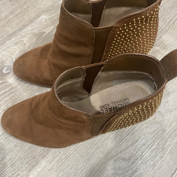 Michael kors booties - Picture 3 of 5